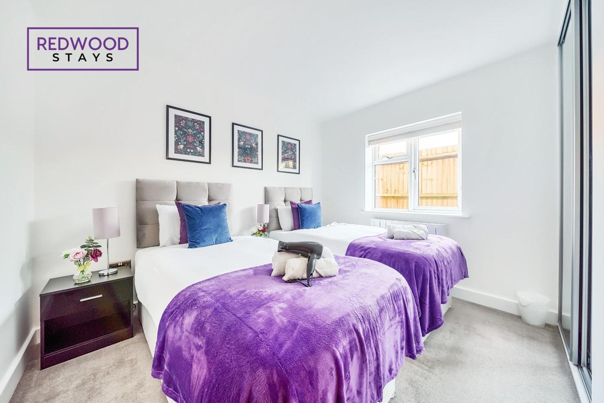 Modern Serviced Apartments For Contractors & Families With Free Parking, Wifi & Netflix By Redwood Stays Basingstoke Exterior foto