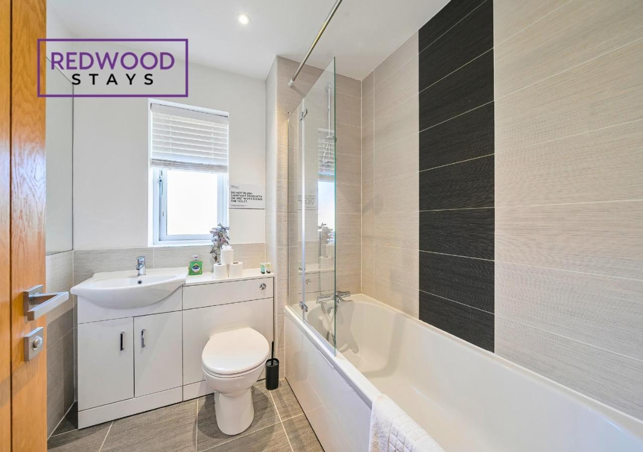 Modern Serviced Apartments For Contractors & Families With Free Parking, Wifi & Netflix By Redwood Stays Basingstoke Exterior foto